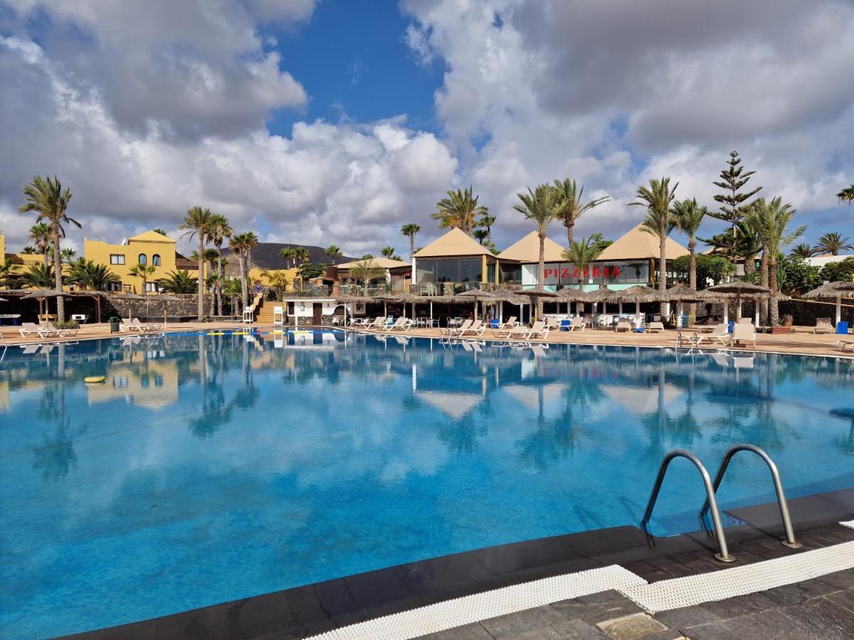 דירות קורלחו Casa Mari Y Jose Con Grandes Piscinas Y Wifi Gratis מראה חיצוני תמונה