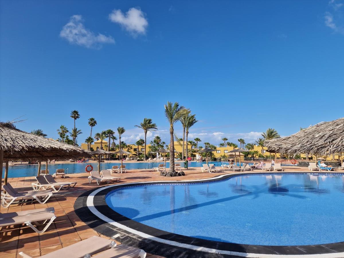 דירות קורלחו Casa Mari Y Jose Con Grandes Piscinas Y Wifi Gratis מראה חיצוני תמונה